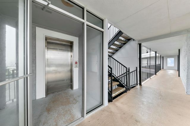 7600 Seawall Blvd 202, Galveston, TX 77551