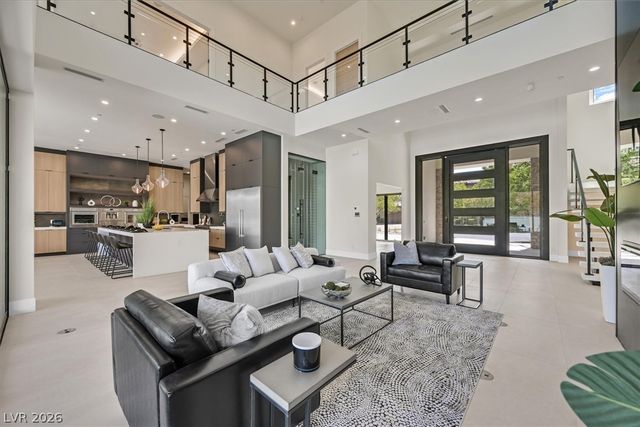 34 Vintage Canyon Street, Las Vegas, NV 89141