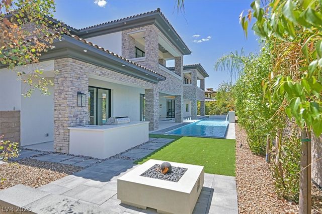 34 Vintage Canyon Street, Las Vegas, NV 89141