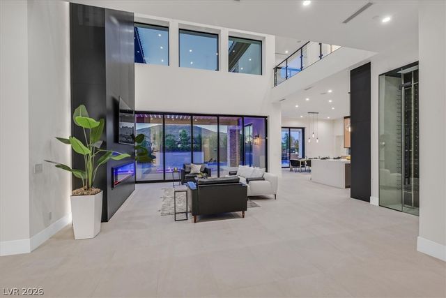 34 Vintage Canyon Street, Las Vegas, NV 89141