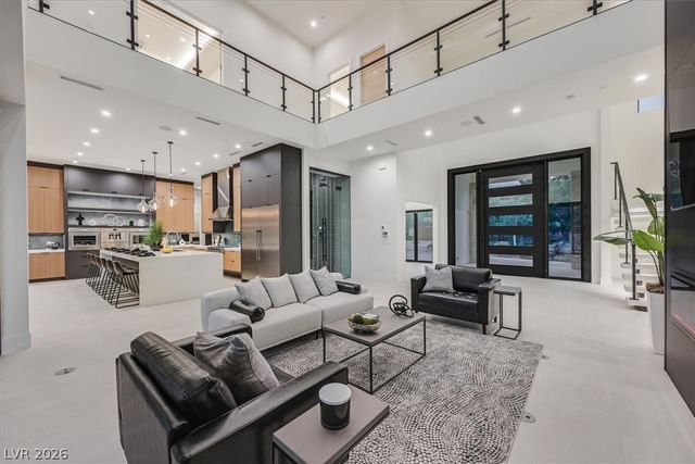 34 Vintage Canyon Street, Las Vegas, NV 89141