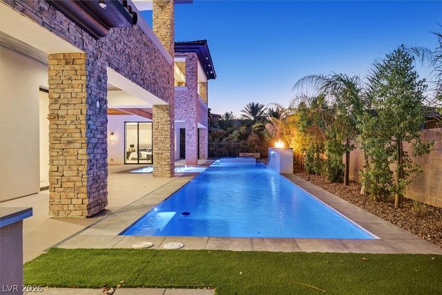 34 Vintage Canyon Street, Las Vegas, NV 89141