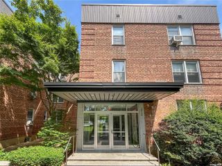 510 Dubois Avenue B3, Valley Stream, NY 11581