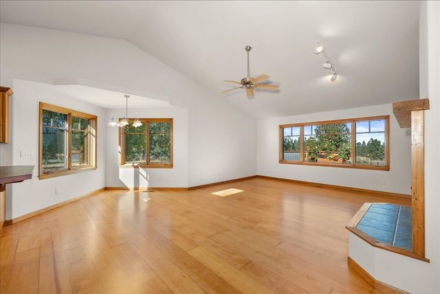 11312 W Newkirk Rd, Spokane, WA 99224