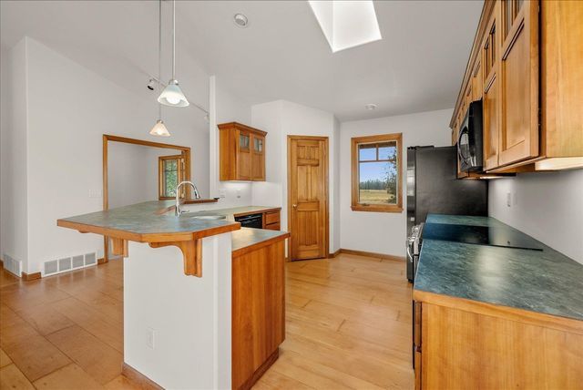 11312 W Newkirk Rd, Spokane, WA 99224