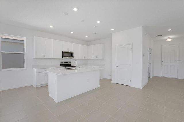 256 MEREDITH BOULEVARD, Winter Haven, FL 33881