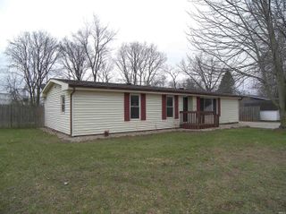 1307 Greenhill Drive, Warsaw, IN 46580