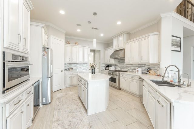 4918 Avalon Plantation Drive, Missouri City, TX 77459
