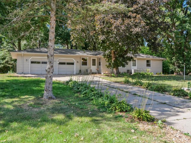 1225 Dunkirk Lane N, Plymouth, MN 55447