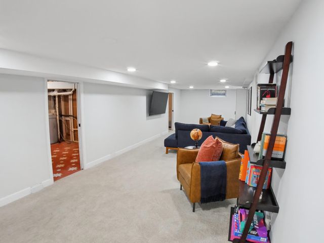 1225 Dunkirk Lane N, Plymouth, MN 55447