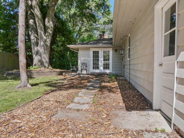 1225 Dunkirk Lane N, Plymouth, MN 55447