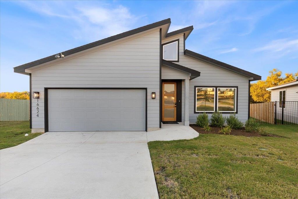 16624 Wind Chime DR, Manor, TX 78653
