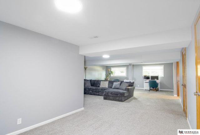 2504 N 131st Circle, Omaha, NE 68164