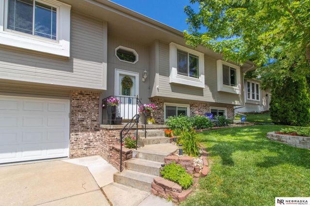 2504 N 131st Circle, Omaha, NE 68164