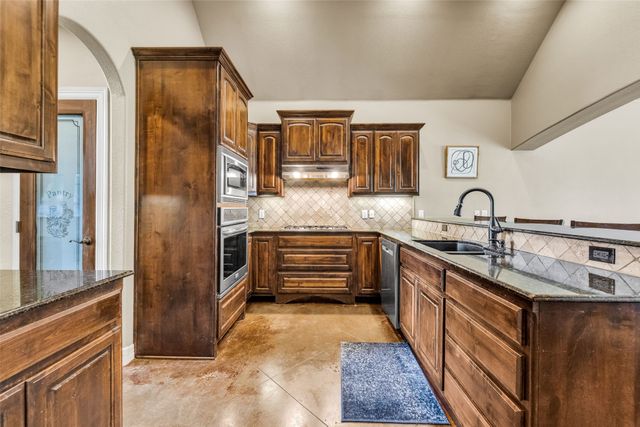 13334 S 19th Street, Bixby, OK 74008
