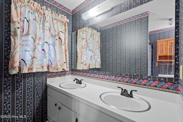 4213 Fairlawn Drive, Wilmington, NC 28405