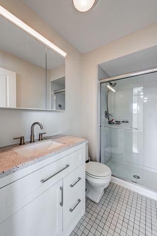 1651 W Goldengate Drive, Addison, IL 60101