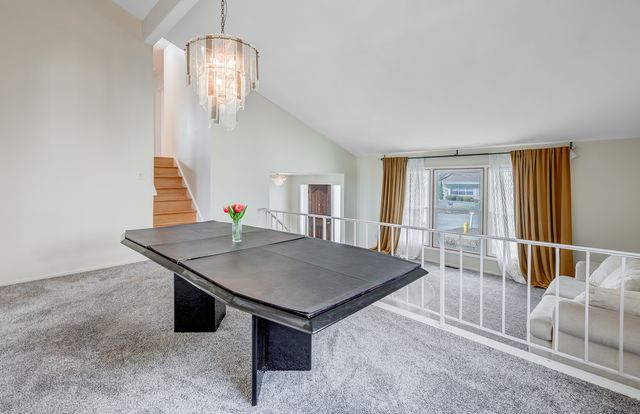 1651 W Goldengate Drive, Addison, IL 60101