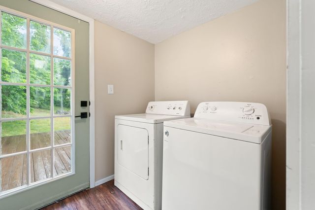 83 W French Avenue, Burnside, KY 42519