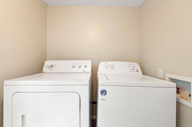 83 W French Avenue, Burnside, KY 42519