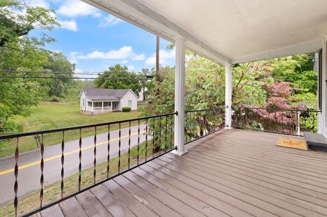 83 W French Avenue, Burnside, KY 42519