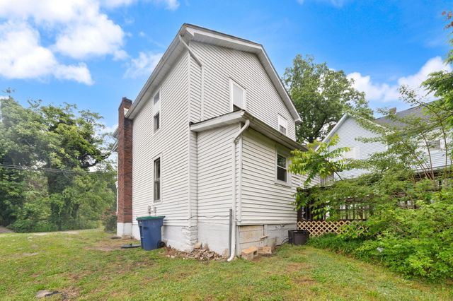 83 W French Avenue, Burnside, KY 42519