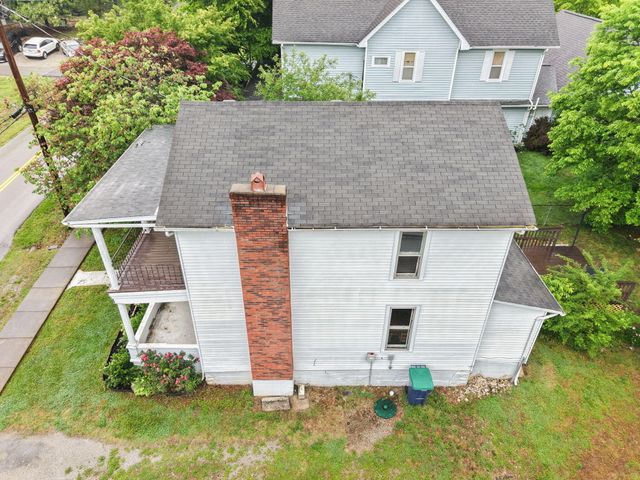83 W French Avenue, Burnside, KY 42519