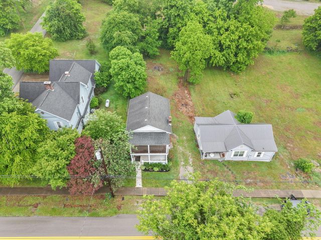 83 W French Avenue, Burnside, KY 42519