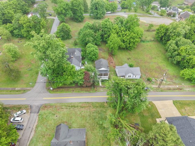 83 W French Avenue, Burnside, KY 42519