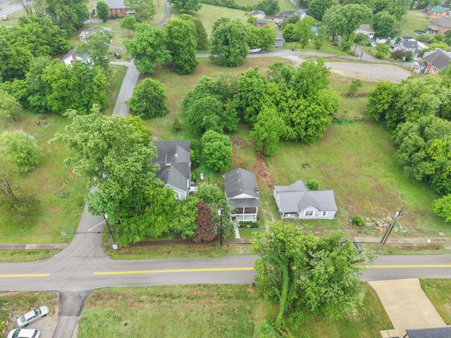 83 W French Avenue, Burnside, KY 42519