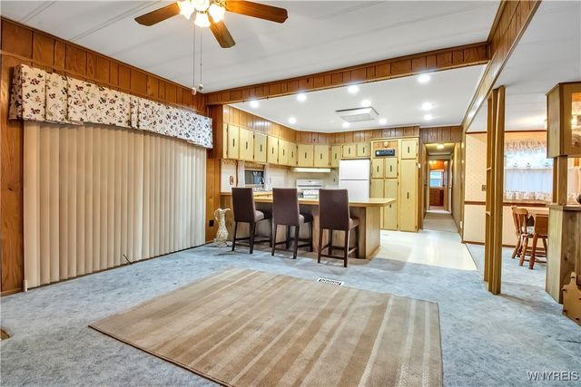 41 South Roxbury Drive, Hamburg, NY 14075