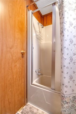 41 South Roxbury Drive, Hamburg, NY 14075