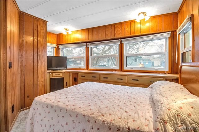 41 South Roxbury Drive, Hamburg, NY 14075