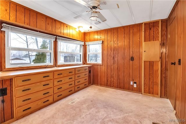 41 South Roxbury Drive, Hamburg, NY 14075