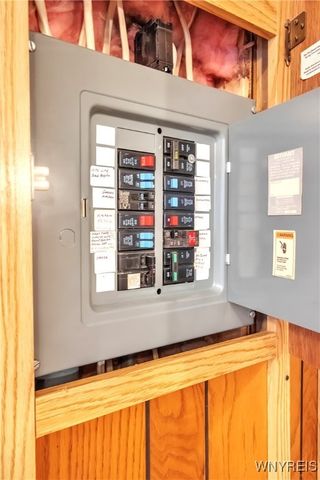 41 South Roxbury Drive, Hamburg, NY 14075