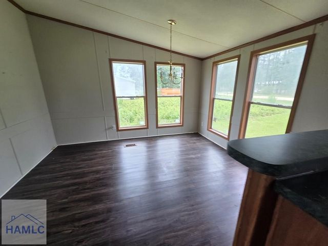 147 Barn Road Circle, Jesup, GA 31545