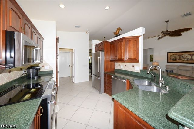 14856 Crescent Cove DR, Fort Myers, FL 33908