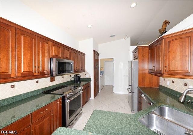 14856 Crescent Cove DR, Fort Myers, FL 33908