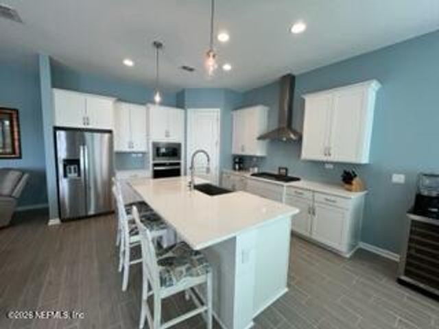 405 RUM RUNNER Way, St. Johns, FL 32259