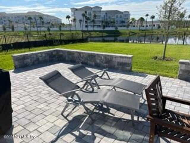 405 RUM RUNNER Way, St. Johns, FL 32259