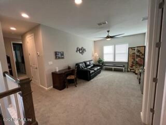 405 RUM RUNNER Way, St. Johns, FL 32259