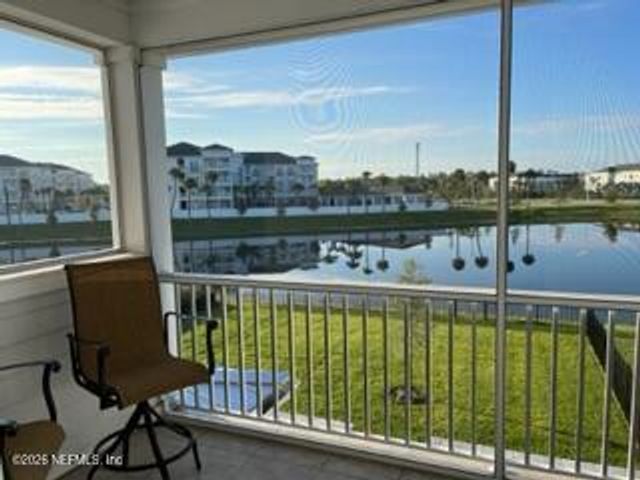 405 RUM RUNNER Way, St. Johns, FL 32259