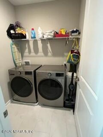 405 RUM RUNNER Way, St. Johns, FL 32259