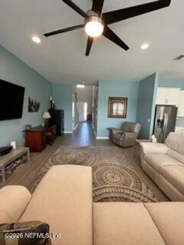 405 RUM RUNNER Way, St. Johns, FL 32259