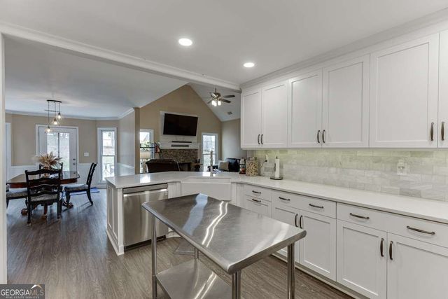 2768 Ashton Hill Drive, Dacula, GA 30019