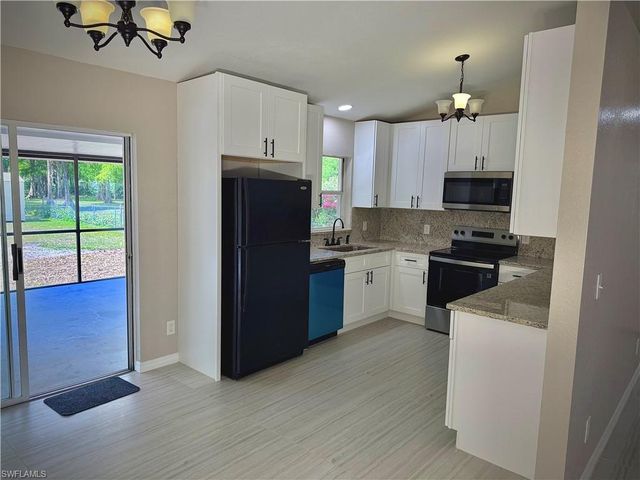 241 8th ST SE, Naples, FL 34117