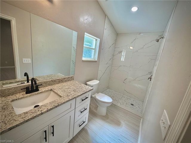 241 8th ST SE, Naples, FL 34117