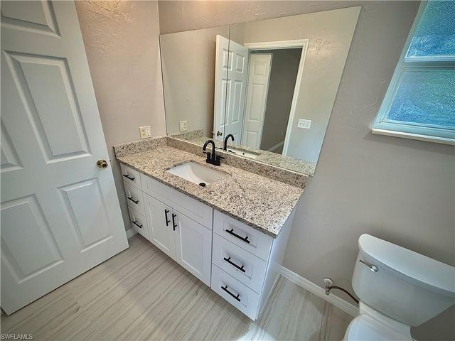 241 8th ST SE, Naples, FL 34117