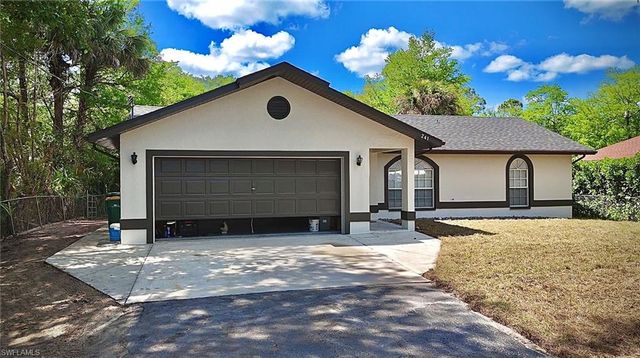 241 8th ST SE, Naples, FL 34117