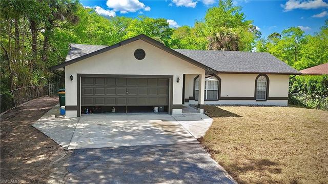 241 8th ST SE, Naples, FL 34117